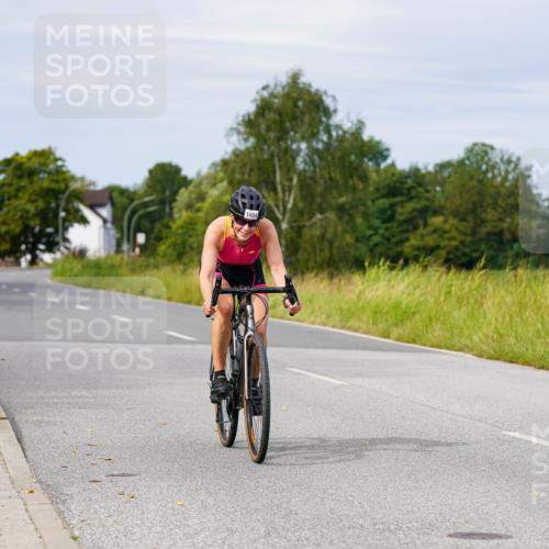 31.08.2025 - Elbe Triathlon Hamburg Michael Burmester http://msf.ph/oto/8683540 31.08.2025 11:11:38 Radfahren 1435, 1454 meine-sportfotos.de