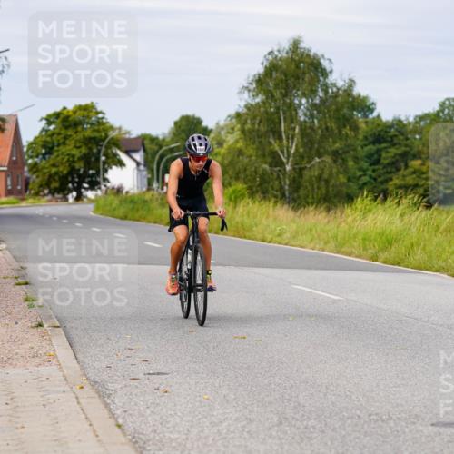 31.08.2025 - Elbe Triathlon Hamburg Michael Burmester http://msf.ph/oto/8683558 31.08.2025 11:11:57 Radfahren 1603 meine-sportfotos.de