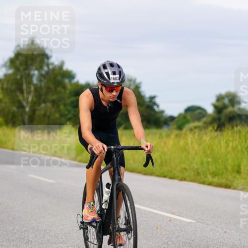 31.08.2025 - Elbe Triathlon Hamburg Michael Burmester http://msf.ph/oto/8683560 31.08.2025 11:11:58 Radfahren 1603 meine-sportfotos.de