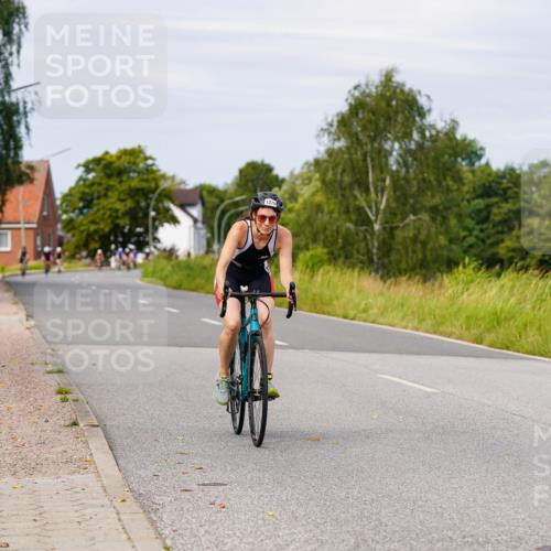 31.08.2025 - Elbe Triathlon Hamburg Michael Burmester http://msf.ph/oto/8683564 31.08.2025 11:12:08 Radfahren 1370 meine-sportfotos.de