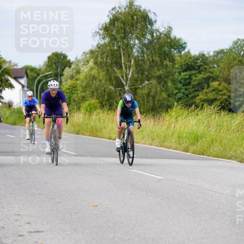 31.08.2025 - Elbe Triathlon Hamburg Michael Burmester http://msf.ph/oto/8683584 31.08.2025 11:12:24 Radfahren 1374, 1390, 1395, 1404, 1433, 1442, 1462, 1476, 1615 meine-sportfotos.de