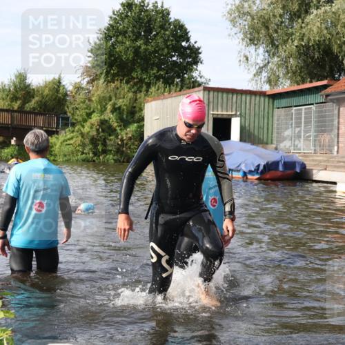 31.08.2025 - Elbe Triathlon Hamburg Luisa Fischer http://msf.ph/oto/8683590 31.08.2025 10:18:58 Schwimmen 1191, 1196 meine-sportfotos.de