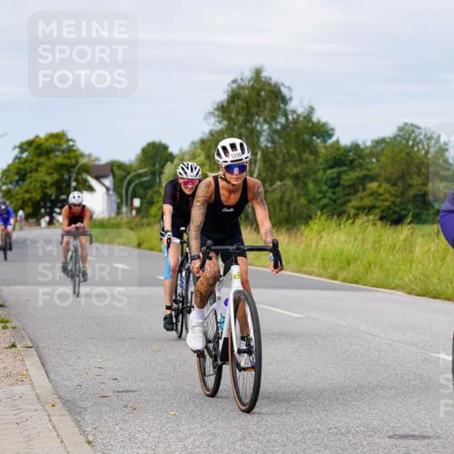 31.08.2025 - Elbe Triathlon Hamburg Michael Burmester http://msf.ph/oto/8683597 31.08.2025 11:12:26 Radfahren 1374, 1390, 1395, 1404, 1442, 1462, 1615 meine-sportfotos.de