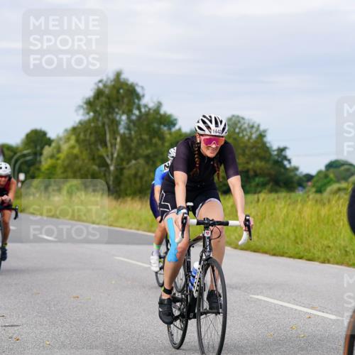 31.08.2025 - Elbe Triathlon Hamburg Michael Burmester http://msf.ph/oto/8683604 31.08.2025 11:12:27 Radfahren 1374, 1390, 1395, 1404, 1442, 1462, 1614, 1615 meine-sportfotos.de