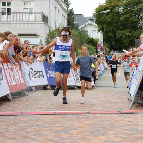 31.08.2025 - 21. Blankeneser Heldenlauf Strokosch-Dieckow http://msf.ph/oto/8683611 31.08.2025 12:03:42 Ziel 4230 meine-sportfotos.de