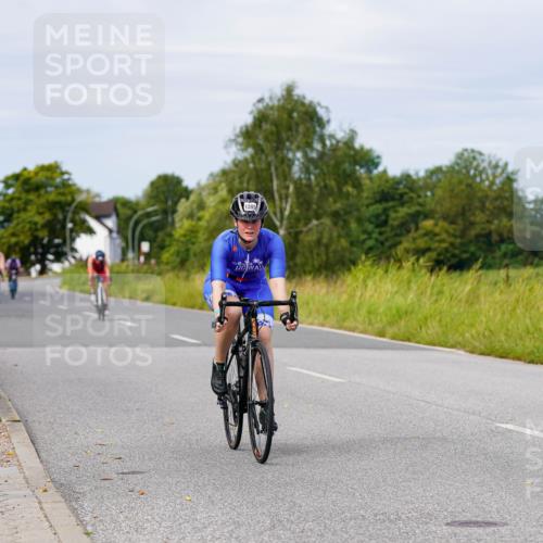 31.08.2025 - Elbe Triathlon Hamburg Michael Burmester http://msf.ph/oto/8683617 31.08.2025 11:12:30 Radfahren 1395, 1404, 1430, 1442, 1462, 1614 meine-sportfotos.de