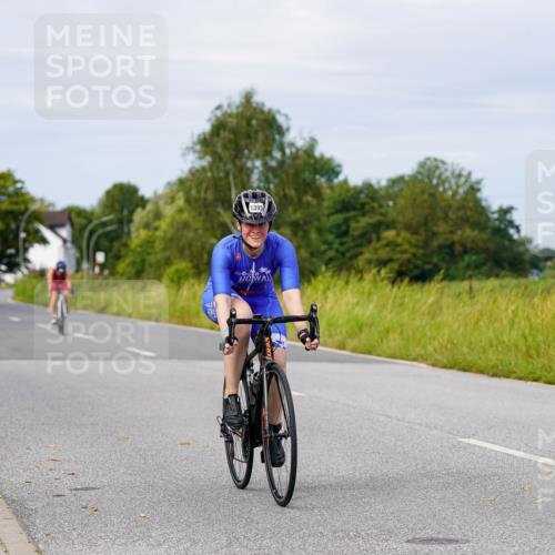 31.08.2025 - Elbe Triathlon Hamburg Michael Burmester http://msf.ph/oto/8683621 31.08.2025 11:12:31 Radfahren 1395, 1409, 1430, 1462, 1614 meine-sportfotos.de