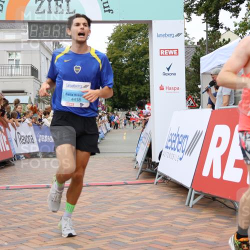 31.08.2025 - 21. Blankeneser Heldenlauf Strokosch-Dieckow http://msf.ph/oto/8683634 31.08.2025 12:03:30 Ziel 4256, 4418, 4032 meine-sportfotos.de