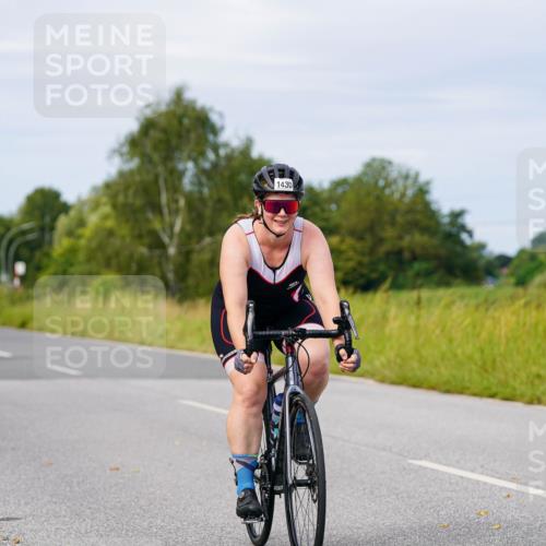 31.08.2025 - Elbe Triathlon Hamburg Michael Burmester http://msf.ph/oto/8683638 31.08.2025 11:12:35 Radfahren 1409, 1430, 1481, 1517, 1614 meine-sportfotos.de