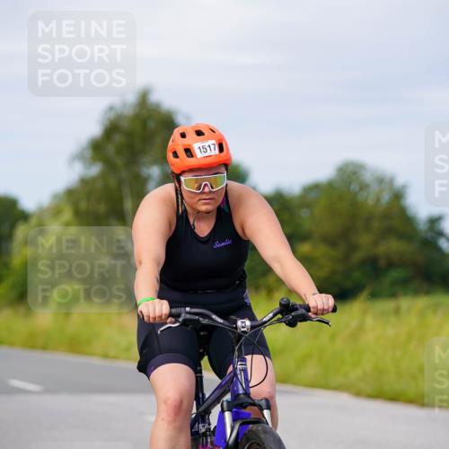 31.08.2025 - Elbe Triathlon Hamburg Michael Burmester http://msf.ph/oto/8683650 31.08.2025 11:12:40 Radfahren 1408, 1409, 1481, 1517 meine-sportfotos.de
