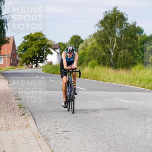 31.08.2025 - Elbe Triathlon Hamburg Michael Burmester http://msf.ph/oto/8683668 31.08.2025 11:12:55 Radfahren 1608 meine-sportfotos.de