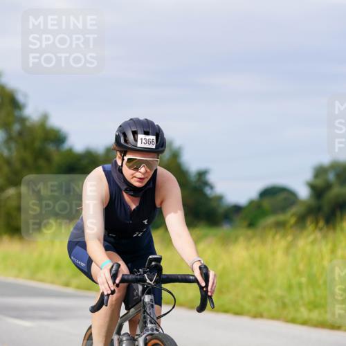 31.08.2025 - Elbe Triathlon Hamburg Michael Burmester http://msf.ph/oto/8683699 31.08.2025 11:13:31 Radfahren 1366 meine-sportfotos.de