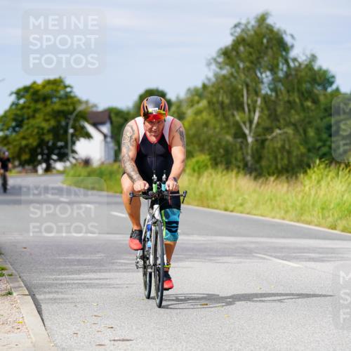 31.08.2025 - Elbe Triathlon Hamburg Michael Burmester http://msf.ph/oto/8683712 31.08.2025 11:13:43 Radfahren 1285, 1405 meine-sportfotos.de
