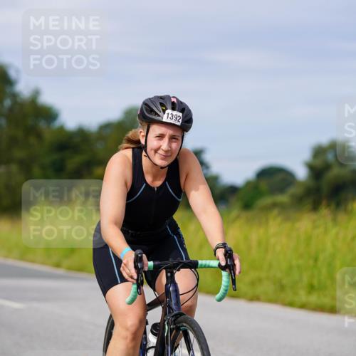 31.08.2025 - Elbe Triathlon Hamburg Michael Burmester http://msf.ph/oto/8683728 31.08.2025 11:13:54 Radfahren 1392, 1486 meine-sportfotos.de