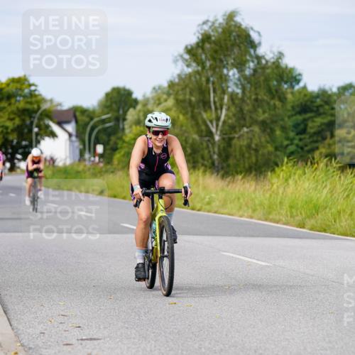 31.08.2025 - Elbe Triathlon Hamburg Michael Burmester http://msf.ph/oto/8683737 31.08.2025 11:14:06 Radfahren 1346, 1361, 1401, 1428 meine-sportfotos.de