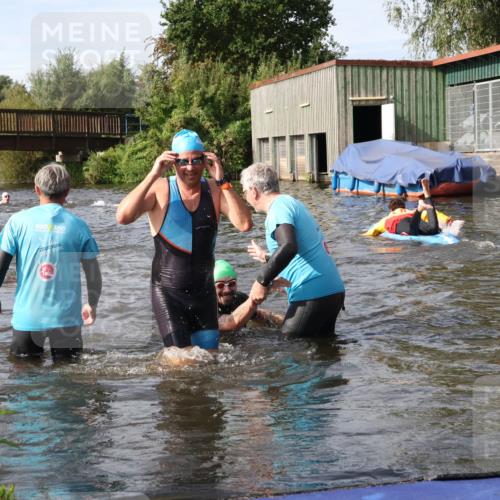 31.08.2025 - Elbe Triathlon Hamburg Luisa Fischer http://msf.ph/oto/8683742 31.08.2025 10:20:17 Schwimmen 1014, 1143, 1226 meine-sportfotos.de