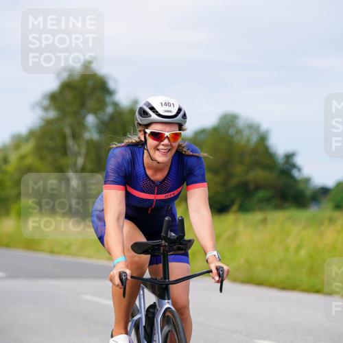 31.08.2025 - Elbe Triathlon Hamburg Michael Burmester http://msf.ph/oto/8683759 31.08.2025 11:14:13 Radfahren 1361, 1401 meine-sportfotos.de