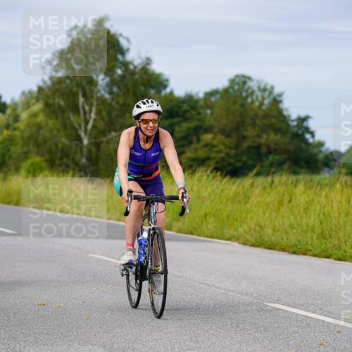 31.08.2025 - Elbe Triathlon Hamburg Michael Burmester http://msf.ph/oto/8683781 31.08.2025 11:14:27 Radfahren 1040, 1447, 1463 meine-sportfotos.de