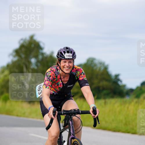 31.08.2025 - Elbe Triathlon Hamburg Michael Burmester http://msf.ph/oto/8683789 31.08.2025 11:14:28 Radfahren 1040, 1447, 1463 meine-sportfotos.de