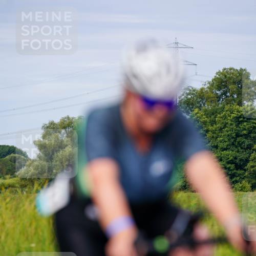 31.08.2025 - Elbe Triathlon Hamburg Michael Burmester http://msf.ph/oto/8683862 31.08.2025 11:14:52 Radfahren 1345, 1363, 1407, 1475, 1594 meine-sportfotos.de