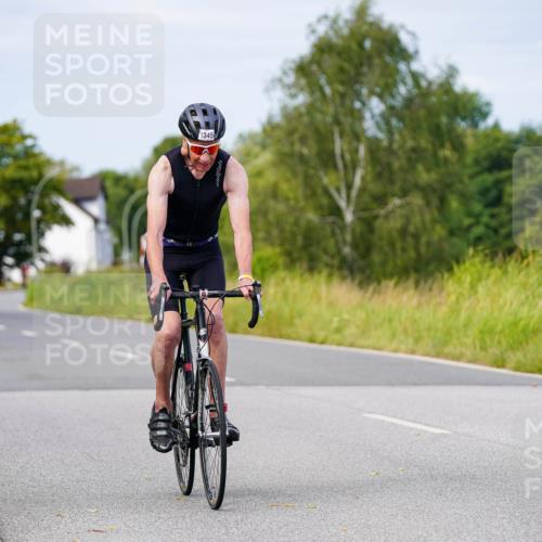 31.08.2025 - Elbe Triathlon Hamburg Michael Burmester http://msf.ph/oto/8683879 31.08.2025 11:14:56 Radfahren 1345, 1475, 1594 meine-sportfotos.de