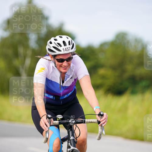 31.08.2025 - Elbe Triathlon Hamburg Michael Burmester http://msf.ph/oto/8683920 31.08.2025 11:15:12 Radfahren 1457 meine-sportfotos.de