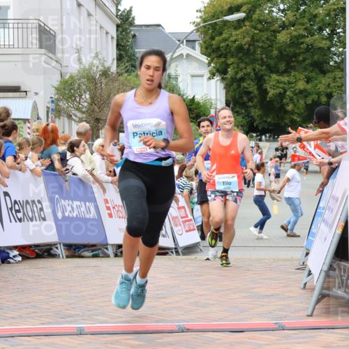 31.08.2025 - 21. Blankeneser Heldenlauf Strokosch-Dieckow http://msf.ph/oto/8683958 31.08.2025 12:03:27 Ziel 4256, 4418, 4151, 4032 meine-sportfotos.de