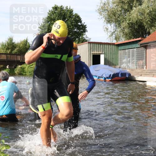 31.08.2025 - Elbe Triathlon Hamburg Luisa Fischer http://msf.ph/oto/8683966 31.08.2025 10:21:36 Schwimmen 1112, 1114, 1139, 1169, 1195, 1204, 1205, 1213, 1223, 1238 meine-sportfotos.de