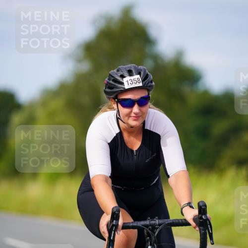 31.08.2025 - Elbe Triathlon Hamburg Michael Burmester http://msf.ph/oto/8683985 31.08.2025 11:16:04 Radfahren 1353, 1358, 1497 meine-sportfotos.de