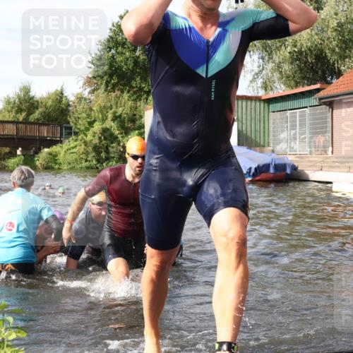 31.08.2025 - Elbe Triathlon Hamburg Luisa Fischer http://msf.ph/oto/8683986 31.08.2025 10:21:41 Schwimmen 1114, 1139, 1157, 1176, 1195, 1204, 1205, 1213, 1223, 1238, 1240 meine-sportfotos.de