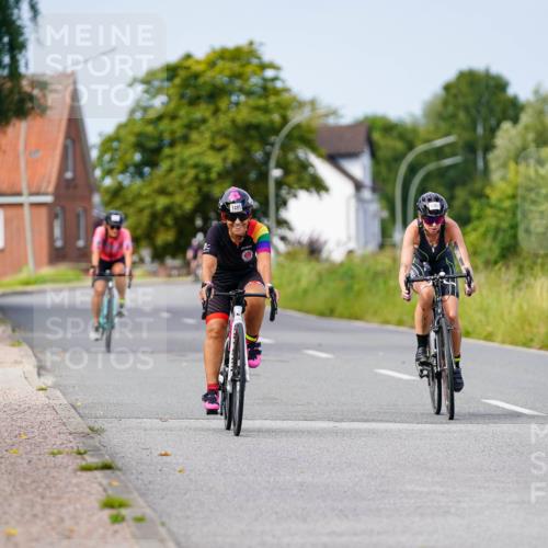 31.08.2025 - Elbe Triathlon Hamburg Michael Burmester http://msf.ph/oto/8684000 31.08.2025 11:16:18 Radfahren 1387, 1495, 1503 meine-sportfotos.de