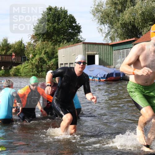 31.08.2025 - Elbe Triathlon Hamburg Luisa Fischer http://msf.ph/oto/8684003 31.08.2025 10:21:48 Schwimmen 1114, 1134, 1144, 1157, 1168, 1176, 1177, 1204, 1240, 1244 meine-sportfotos.de