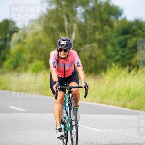 31.08.2025 - Elbe Triathlon Hamburg Michael Burmester http://msf.ph/oto/8684018 31.08.2025 11:16:22 Radfahren 1387, 1495, 1503 meine-sportfotos.de