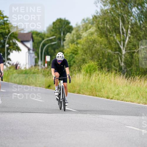 31.08.2025 - Elbe Triathlon Hamburg Michael Burmester http://msf.ph/oto/8684024 31.08.2025 11:16:36 Radfahren 1415, 1534 meine-sportfotos.de