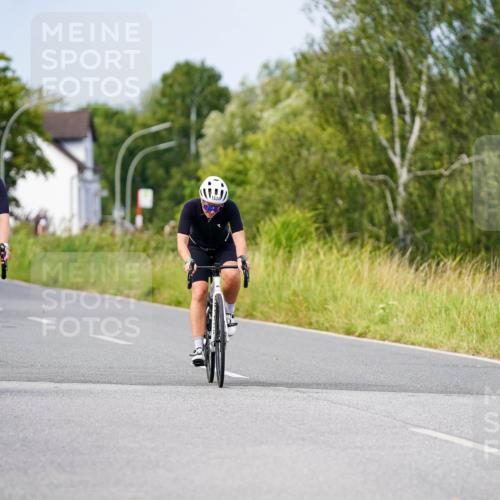 31.08.2025 - Elbe Triathlon Hamburg Michael Burmester http://msf.ph/oto/8684025 31.08.2025 11:16:36 Radfahren 1415, 1534 meine-sportfotos.de