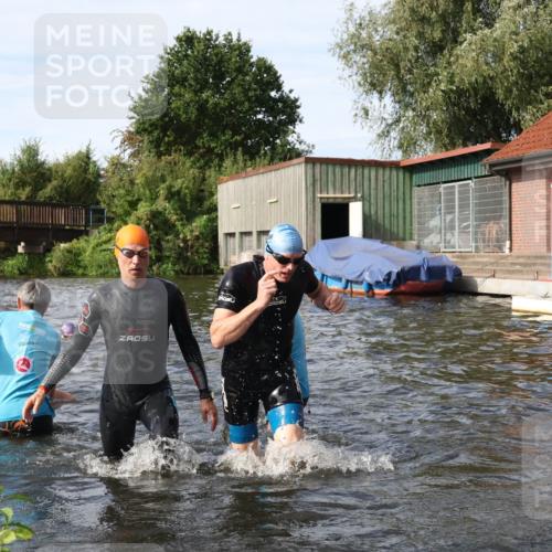 31.08.2025 - Elbe Triathlon Hamburg Luisa Fischer http://msf.ph/oto/8684054 31.08.2025 10:22:05 Schwimmen 1156, 1167, 1186, 1217, 1221, 1228, 1243 meine-sportfotos.de