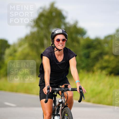 31.08.2025 - Elbe Triathlon Hamburg Michael Burmester http://msf.ph/oto/8684055 31.08.2025 11:16:58 Radfahren 1356, 1441, 1493, 1580, 1588 meine-sportfotos.de