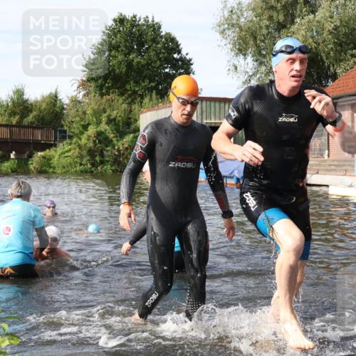 31.08.2025 - Elbe Triathlon Hamburg Luisa Fischer http://msf.ph/oto/8684061 31.08.2025 10:22:07 Schwimmen 1156, 1167, 1217, 1221, 1228, 1231, 1243 meine-sportfotos.de