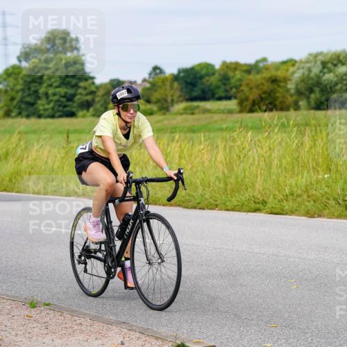 31.08.2025 - Elbe Triathlon Hamburg Michael Burmester http://msf.ph/oto/8684072 31.08.2025 11:17:22 Radfahren 1357, 1576 meine-sportfotos.de