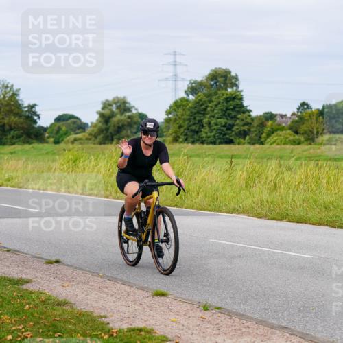 31.08.2025 - Elbe Triathlon Hamburg Michael Burmester http://msf.ph/oto/8684113 31.08.2025 11:18:00 Radfahren 1402, 1417, 1610 meine-sportfotos.de