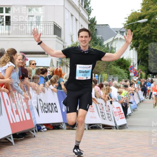 31.08.2025 - 21. Blankeneser Heldenlauf Strokosch-Dieckow http://msf.ph/oto/8684127 31.08.2025 12:03:20 Ziel 4151 meine-sportfotos.de