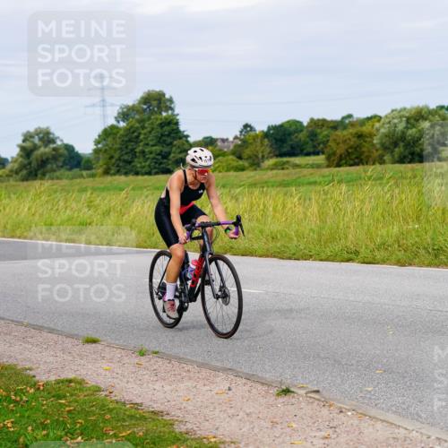 31.08.2025 - Elbe Triathlon Hamburg Michael Burmester http://msf.ph/oto/8684137 31.08.2025 11:18:19 Radfahren 1426, 1459, 1512, 1519 meine-sportfotos.de