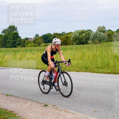 31.08.2025 - Elbe Triathlon Hamburg Michael Burmester http://msf.ph/oto/8684141 31.08.2025 11:18:20 Radfahren 1399, 1426, 1459, 1512, 1519 meine-sportfotos.de