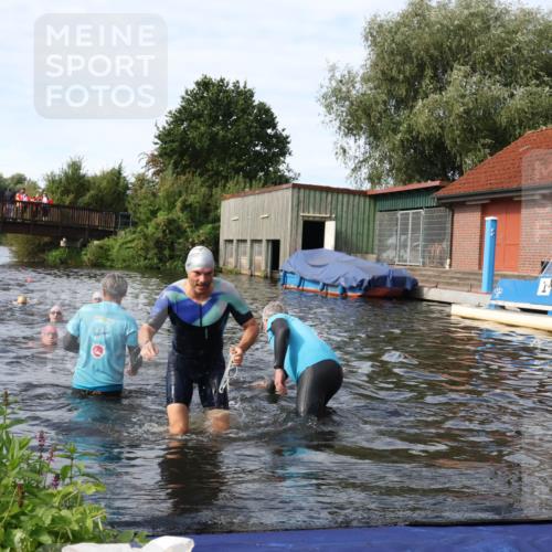 31.08.2025 - Elbe Triathlon Hamburg Luisa Fischer http://msf.ph/oto/8684150 31.08.2025 10:22:53 Schwimmen 1125, 1220 meine-sportfotos.de