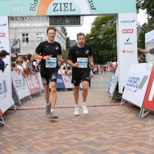 31.08.2025 - 21. Blankeneser Heldenlauf Strokosch-Dieckow http://msf.ph/oto/8684159 31.08.2025 12:03:07 Ziel 4067, 4361, 4198 meine-sportfotos.de