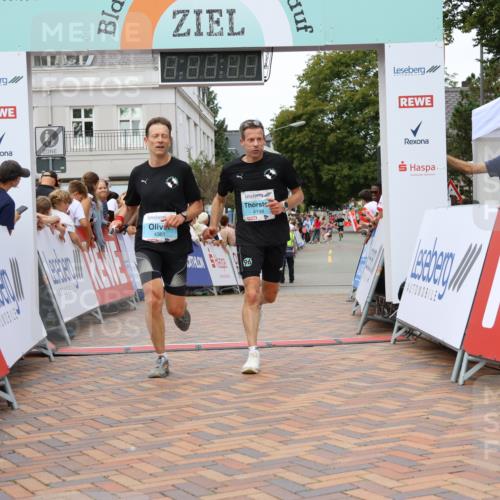 31.08.2025 - 21. Blankeneser Heldenlauf Strokosch-Dieckow http://msf.ph/oto/8684178 31.08.2025 12:03:07 Ziel 4067, 4361, 4198 meine-sportfotos.de