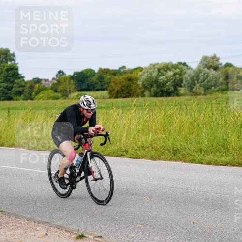 31.08.2025 - Elbe Triathlon Hamburg Michael Burmester http://msf.ph/oto/8684209 31.08.2025 11:18:52 Radfahren 1394 meine-sportfotos.de