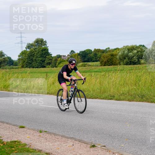 31.08.2025 - Elbe Triathlon Hamburg Michael Burmester http://msf.ph/oto/8684229 31.08.2025 11:19:06 Radfahren 1369, 1397 meine-sportfotos.de