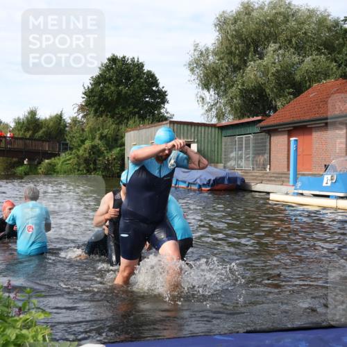 31.08.2025 - Elbe Triathlon Hamburg Luisa Fischer http://msf.ph/oto/8684230 31.08.2025 10:23:18 Schwimmen 1113, 1135, 1159, 1166, 1222, 1236 meine-sportfotos.de