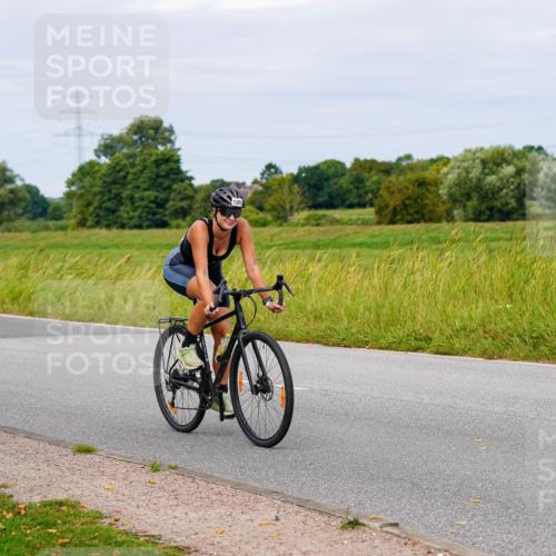 31.08.2025 - Elbe Triathlon Hamburg Michael Burmester http://msf.ph/oto/8684255 31.08.2025 11:19:14 Radfahren 1385, 1567 meine-sportfotos.de